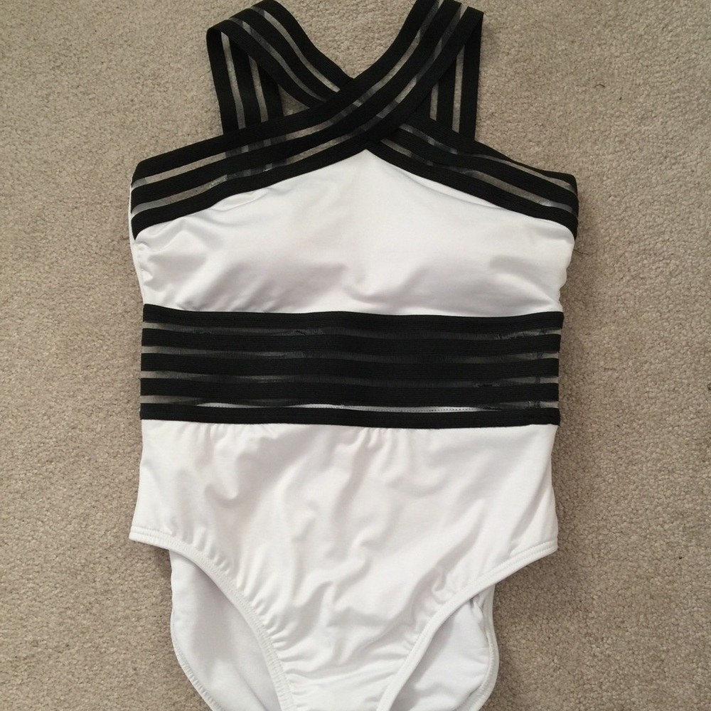 Woman's KennithCole bathing suit