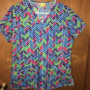 Wonder Wink scrub top