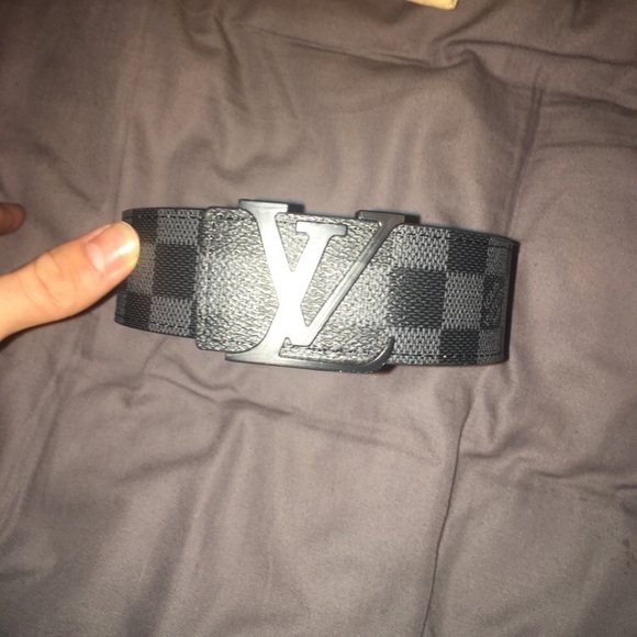 LOUIS VUITTON BLACK DAMIER BELT - Picture 2 of 2