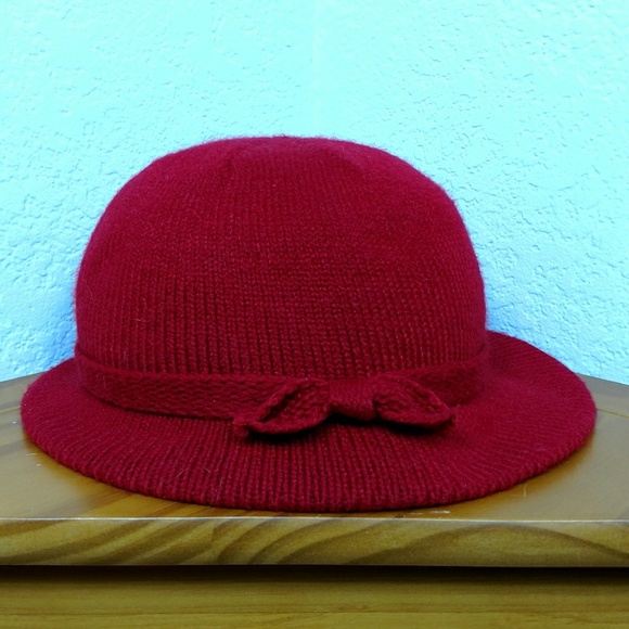 AMALGAMATED CLOTHING Union knit cloche red hat - Picture 4 of 6