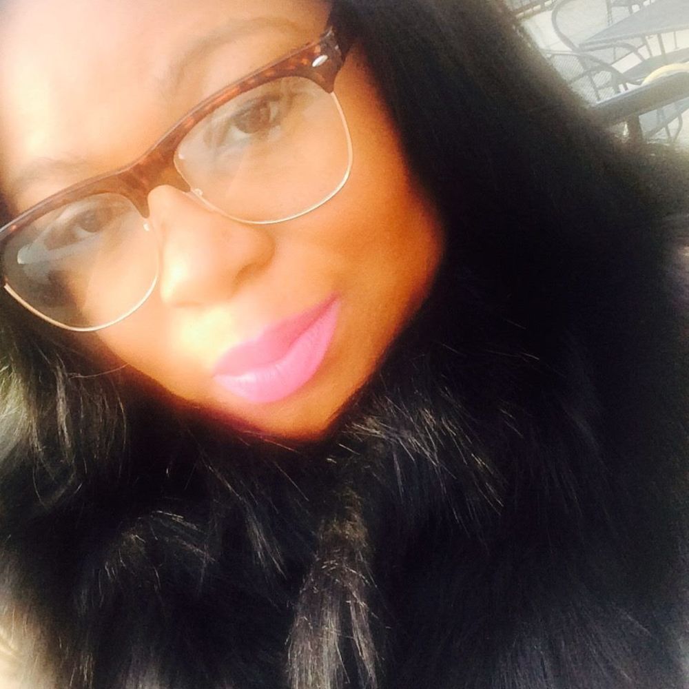 Meet your Posher, Nicia