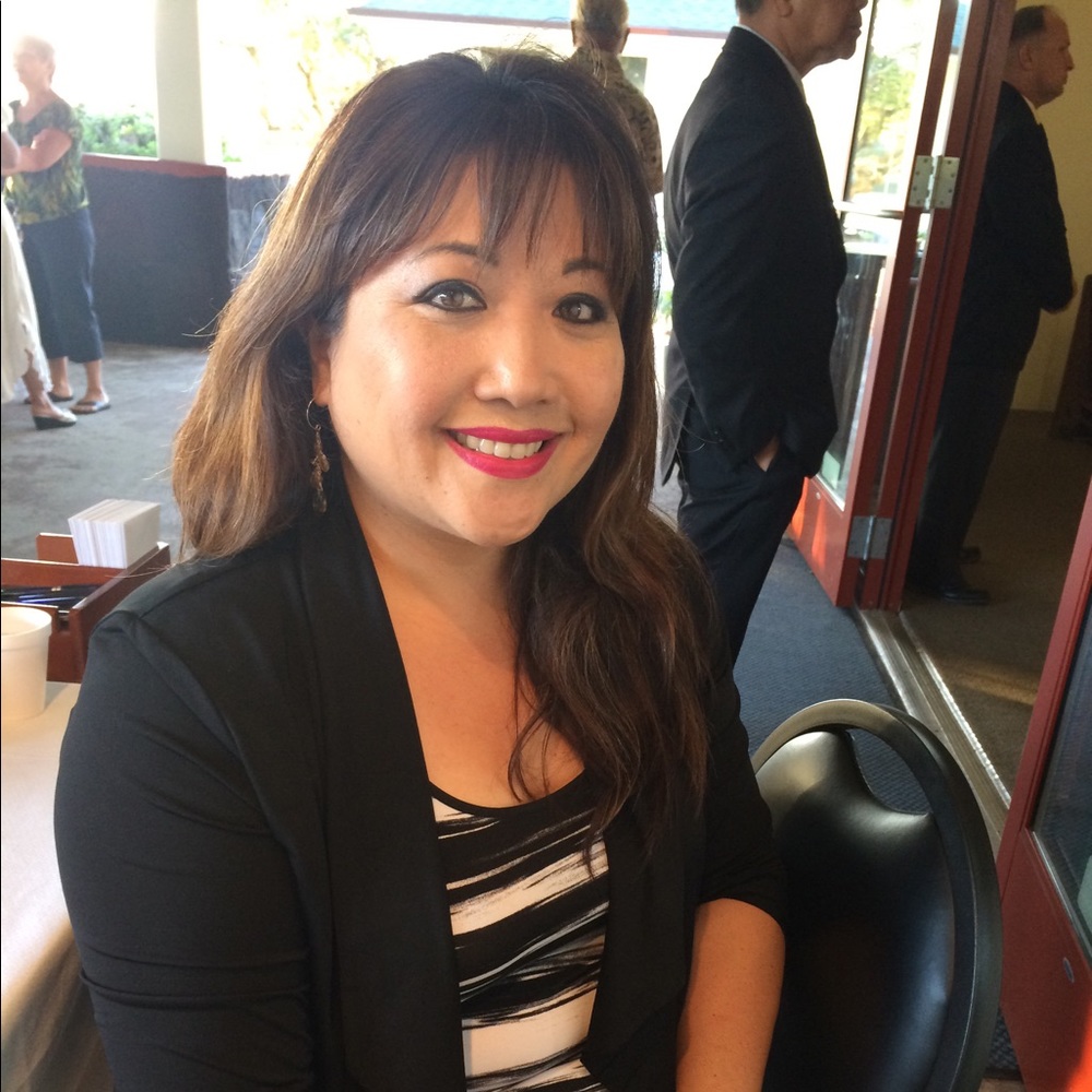 Meet your Posher, Jennifer