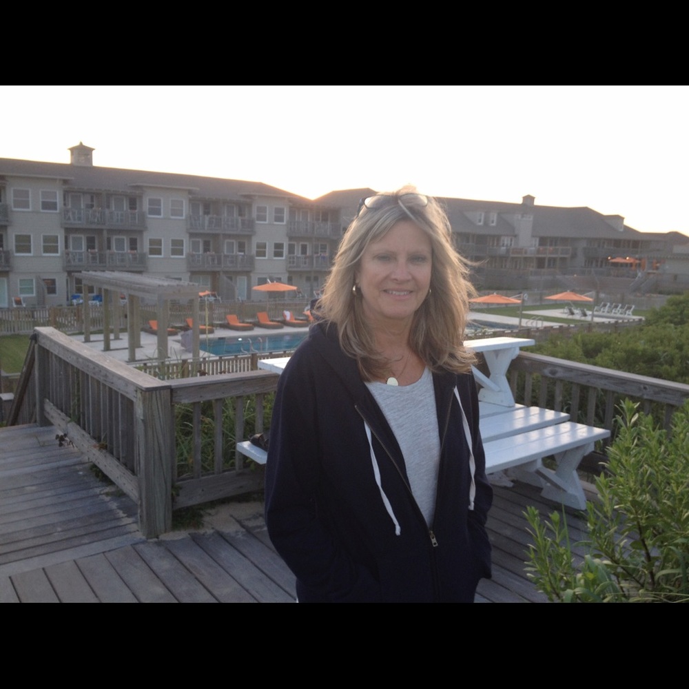 Meet your Posher, Suzanne