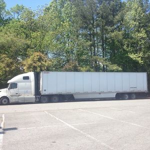 Meet your Posher, Manolo