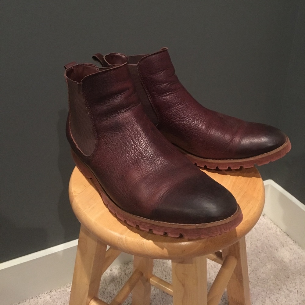 Buks brand leather pull on boots. Men's size 13.
