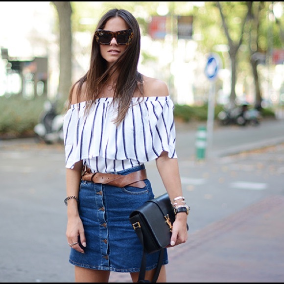 Zara Tops - Zara off the shoulder stripped top