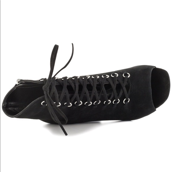 Black Lace Up Booties 7 Steve Madden - Picture 7 of 7