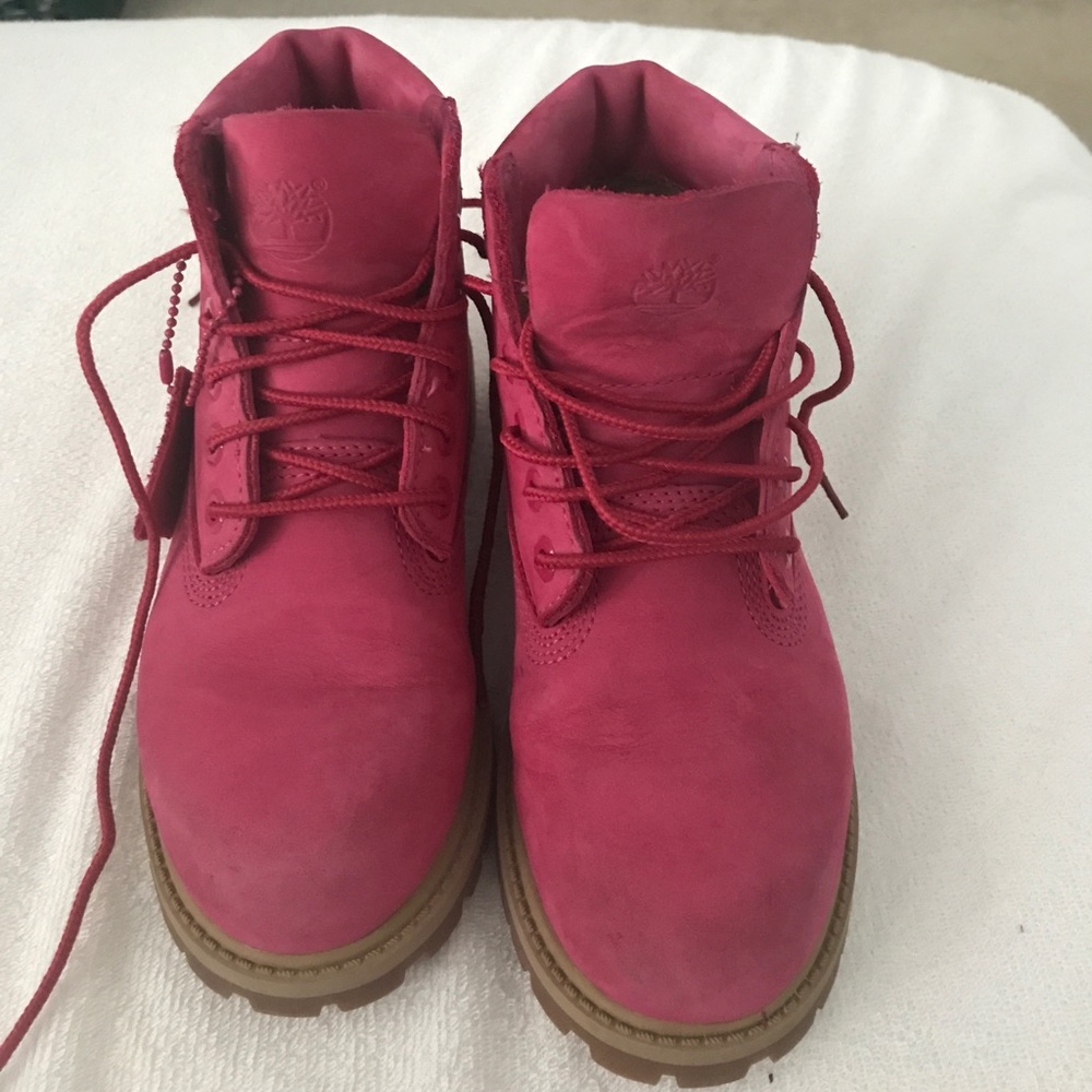**GIRLS Timberlands" worn twice ..