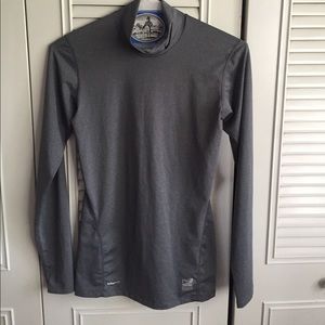 Long sleeve work out shirt, size M, NIKE