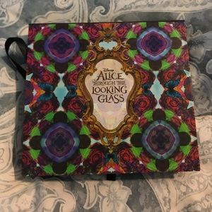 LIMITED EDITION Alice In Wonderland Palette