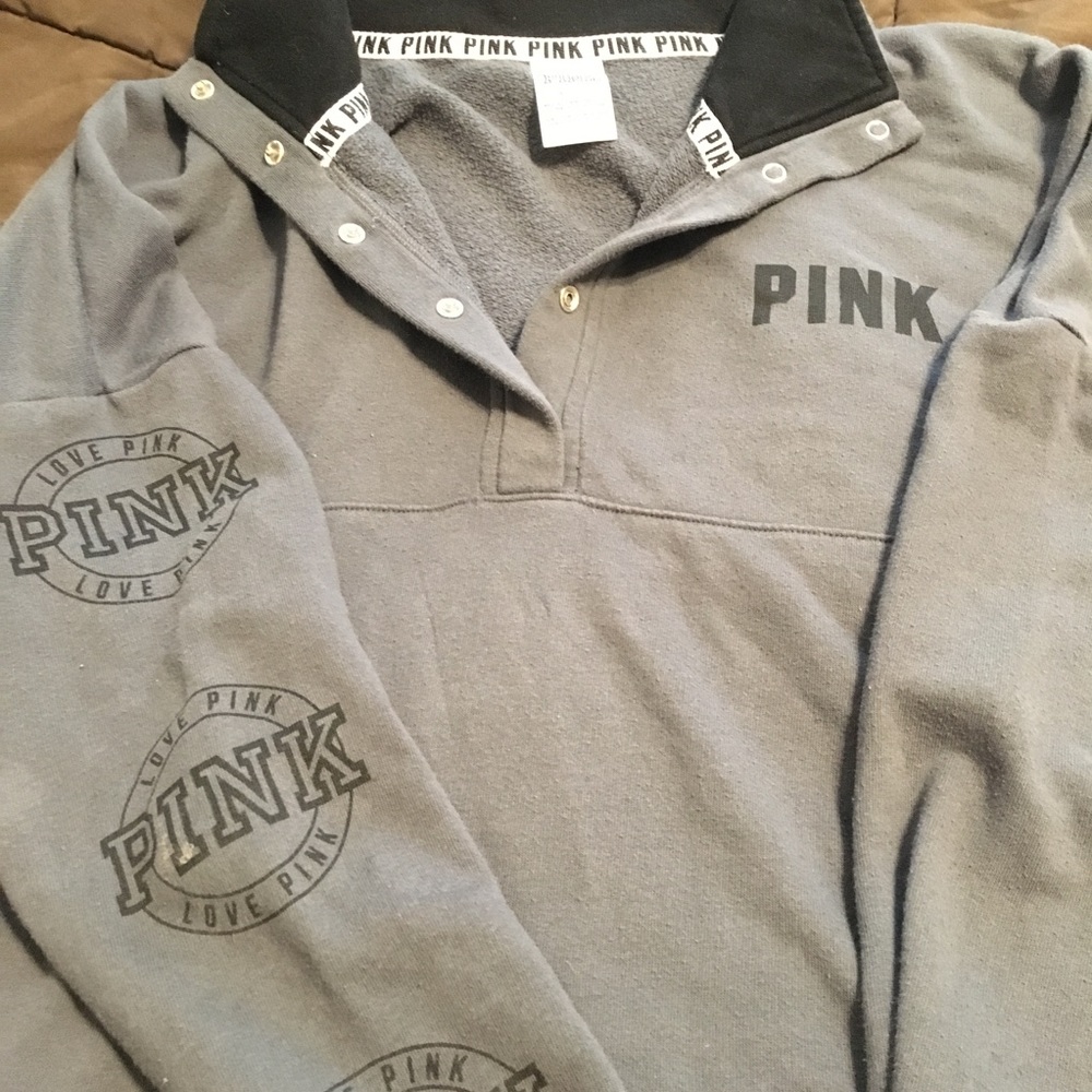 Grey collared sweatshirt