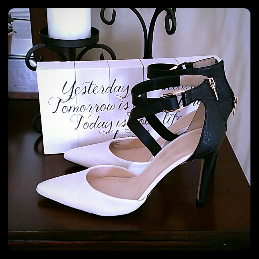 NWB!!! Banana Republic Color Block heels