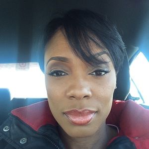 Meet your Posher, Lashinda