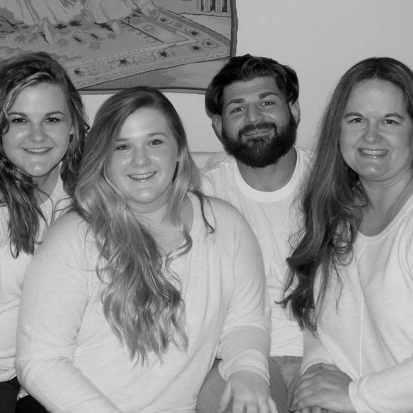 Meet your Posher, Cody - Picture 1 of 1