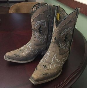 Laredo Cowgirl boots