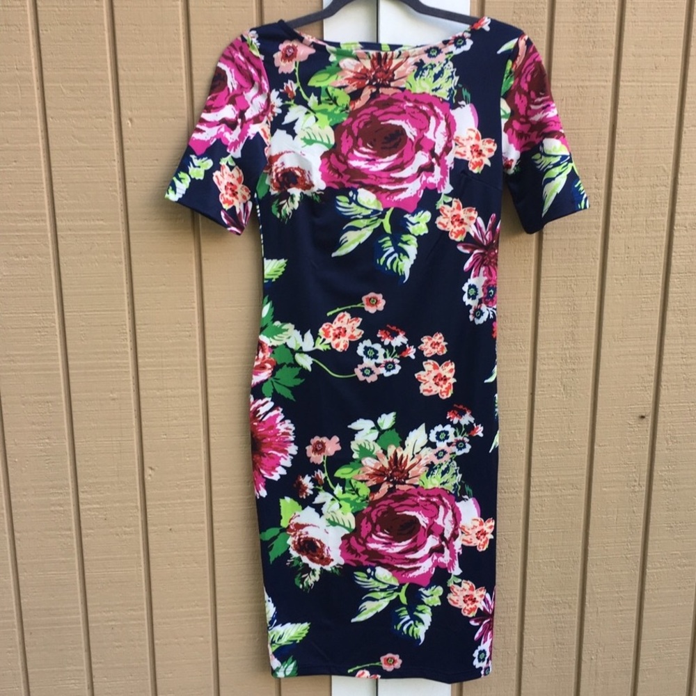 5⭐️🆕HP🏆Navy floral garden pencil dress - Picture 3 of 7