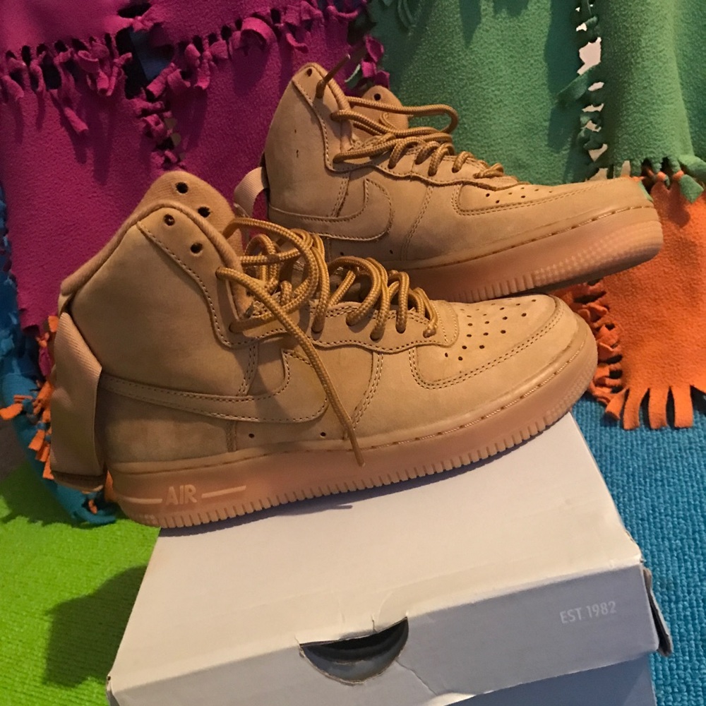 Peanut Butter Air Force 1s WMNS .