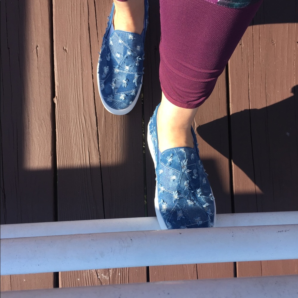 Sam Edelman slip ons - Picture 3 of 5