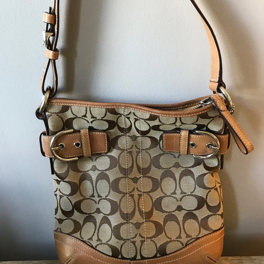 COACH classic handbag in beige/brown