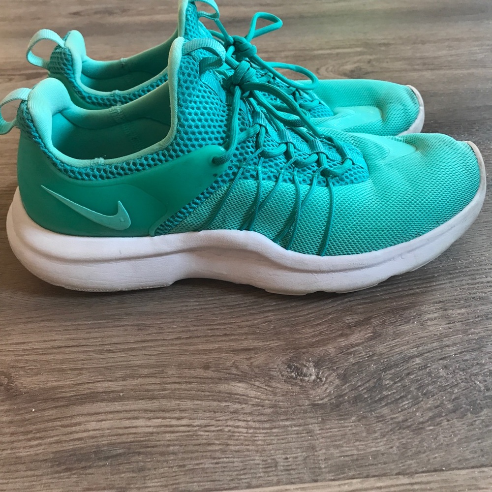 Nike Tennis Shoes.