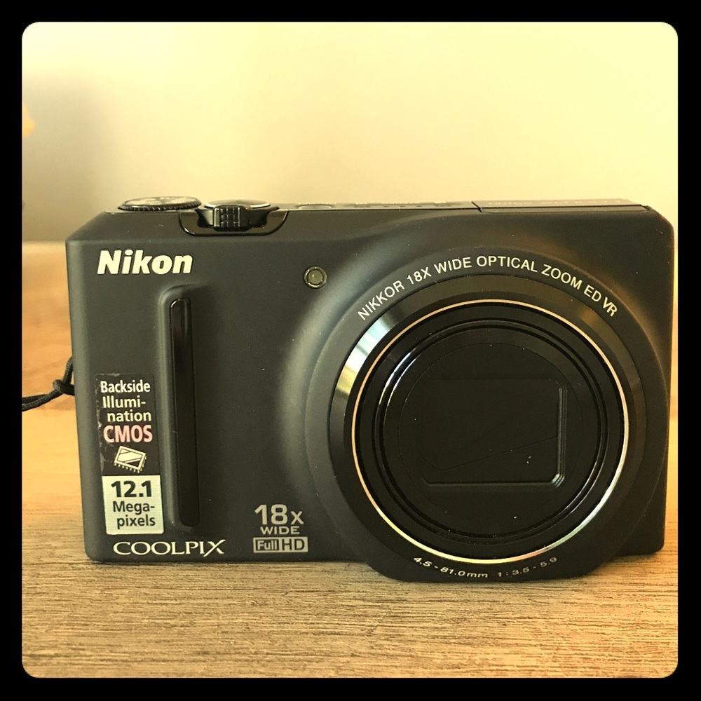 NIKON Coolpix S9100 Camera