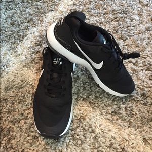 NWT Nike Air Max Siren black white size 7.5