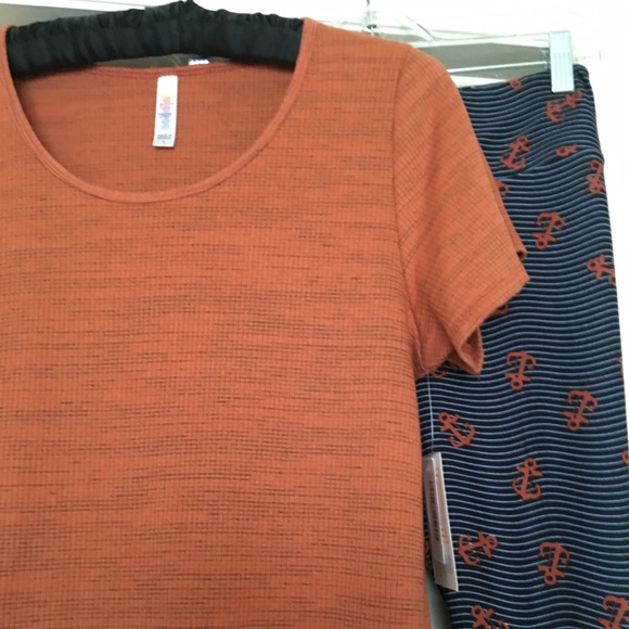 LuLaRoe Other - Classic Tee and TC leggings set