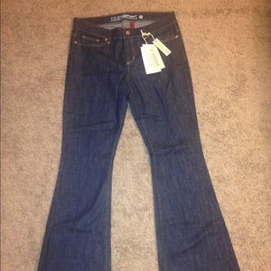 Guess Women's Charlie Ultra Flare Size 30 Jeans