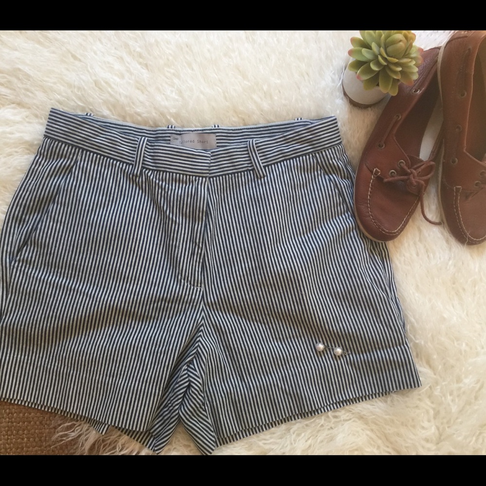 GAP Tailored Short
