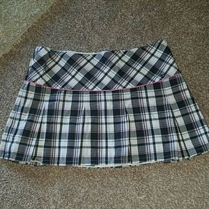 DKNY plaid pleated schoolgirl mini skirt