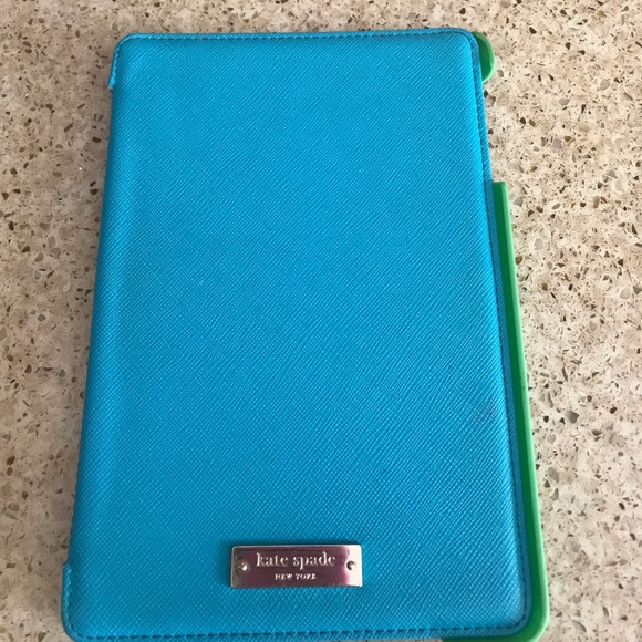 Used - Picture 1 of 4