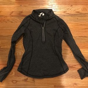 Lululemon Half Zip Pullover!