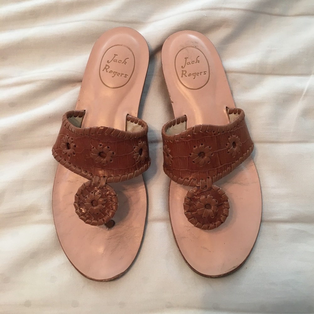 Jack Rogers size 7 brown mid wedge sandal.