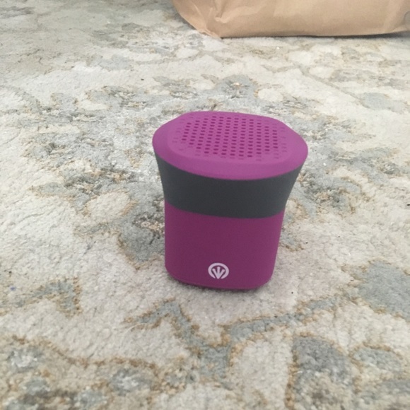 Mini Speaker - Picture 1 of 2