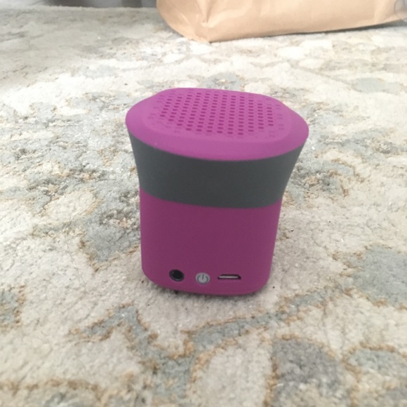Mini Speaker - Picture 2 of 2