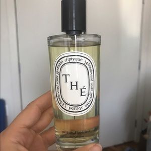 Diptyque room spray in The (tea). 🍃🌿🌱