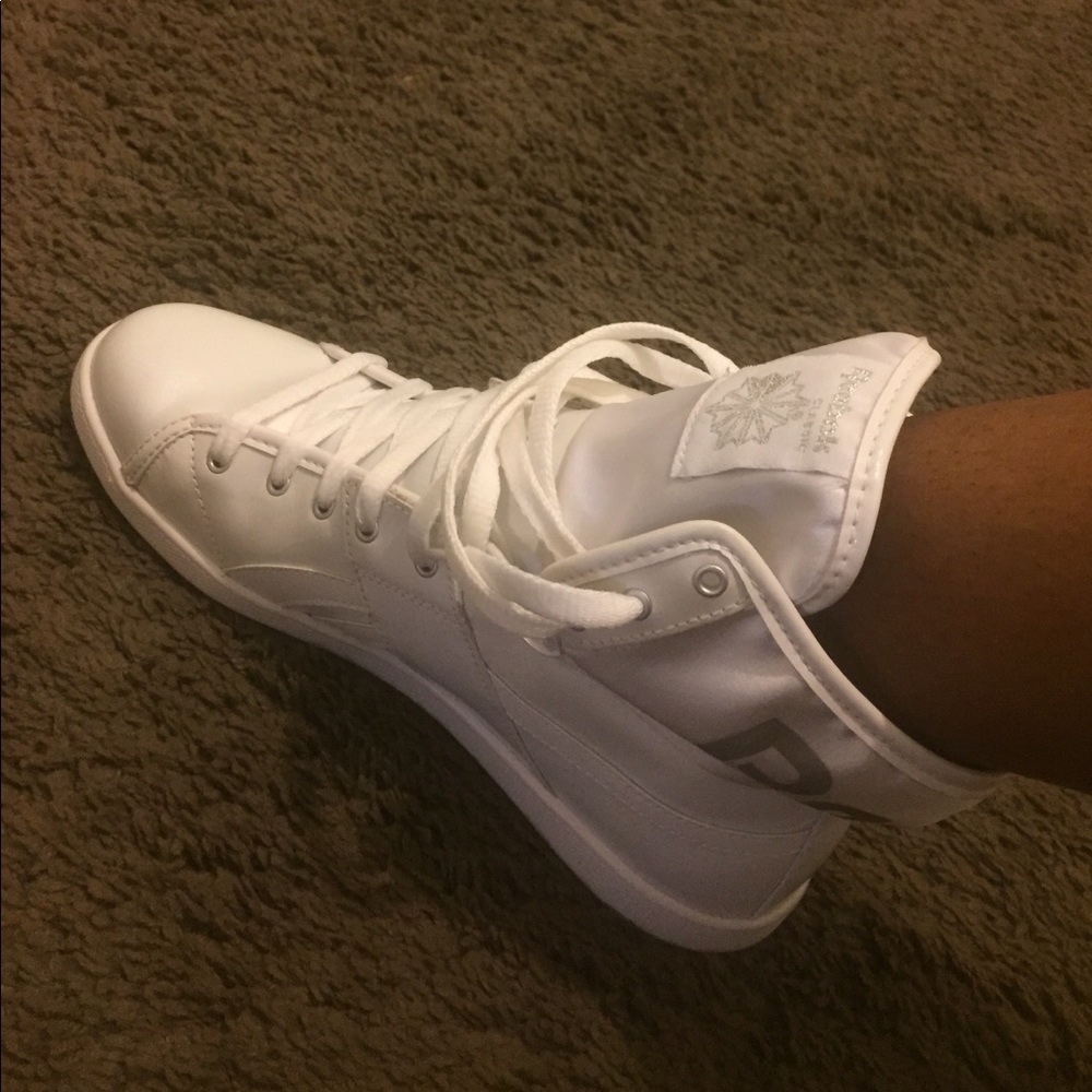 NWOT!!!! All white reebok high tops