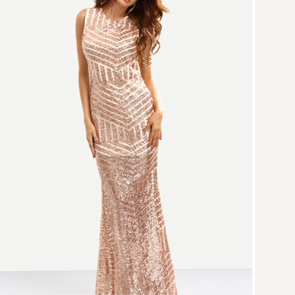 HP๐SALE๐ปRose gold sequin gown - Picture 3 of 7