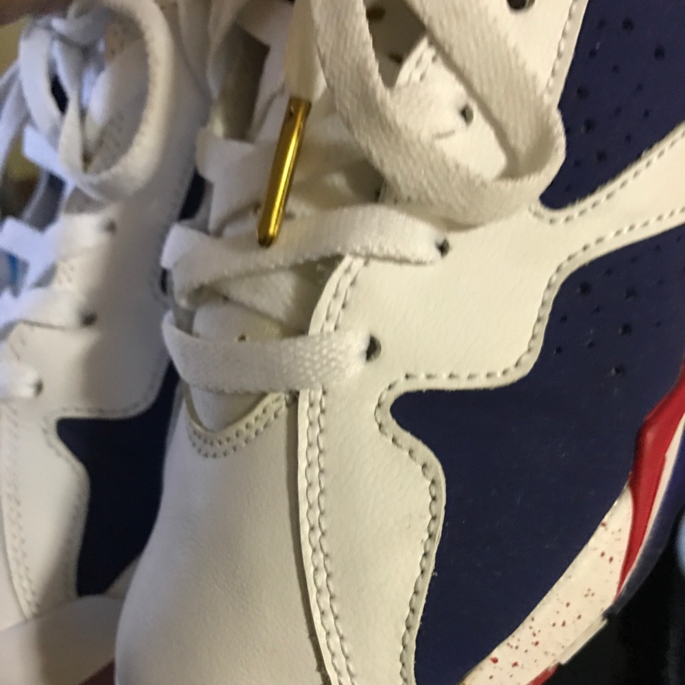 Youth size 5 jordans