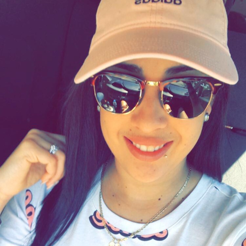 Meet your Posher, Suleika