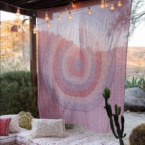 UO medallion tapestry