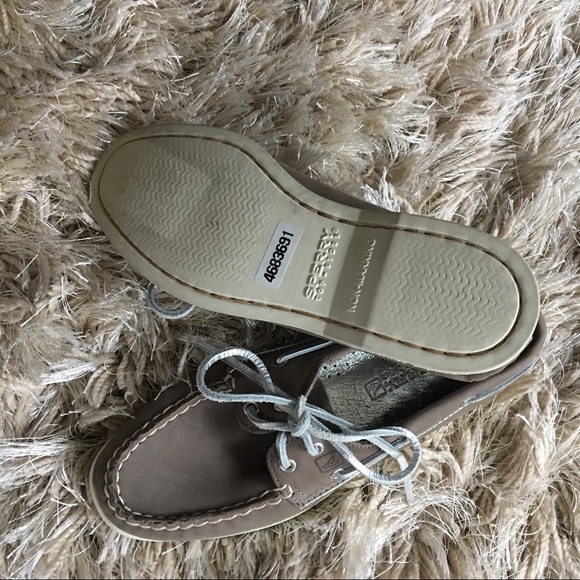 Sperry's - Picture 2 of 2