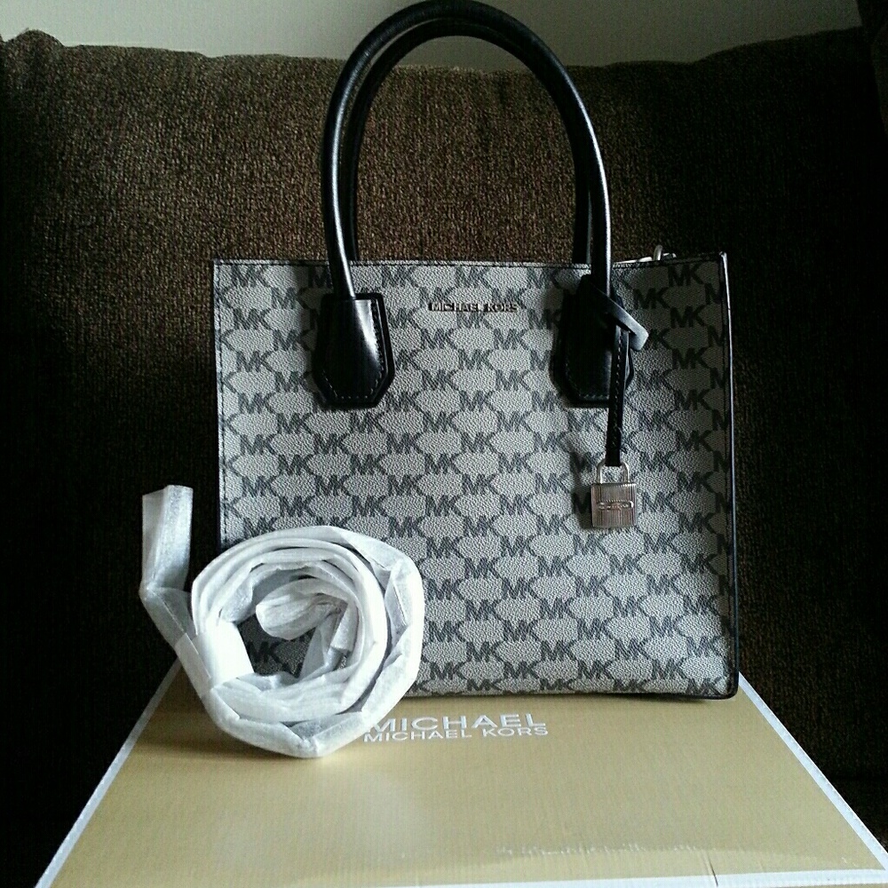 Authentic Mk purse