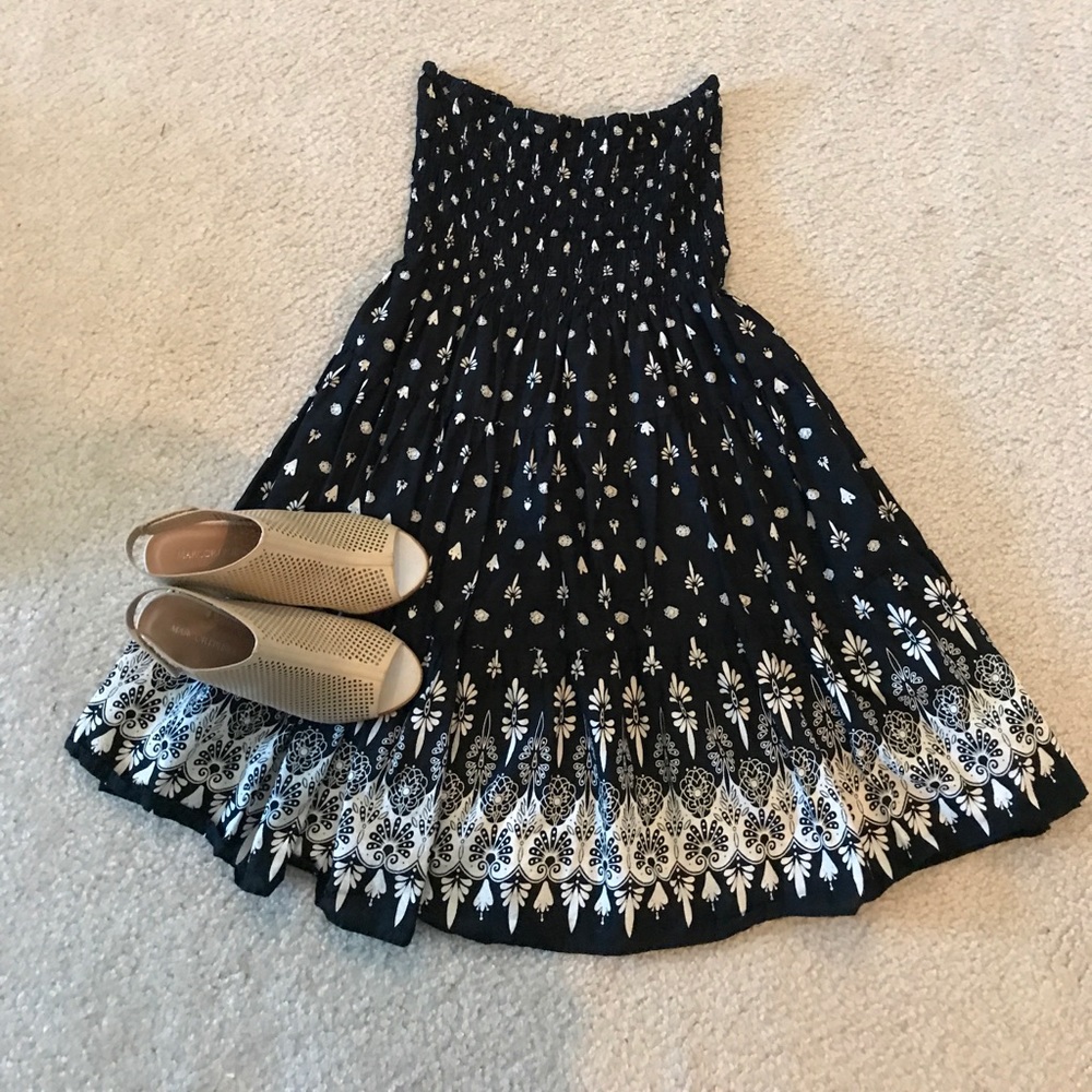 Cute strapless black and beige a line dress