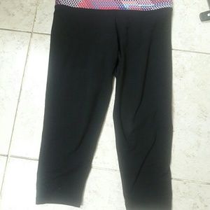 Like new Victoria's Secret yoga pants size M