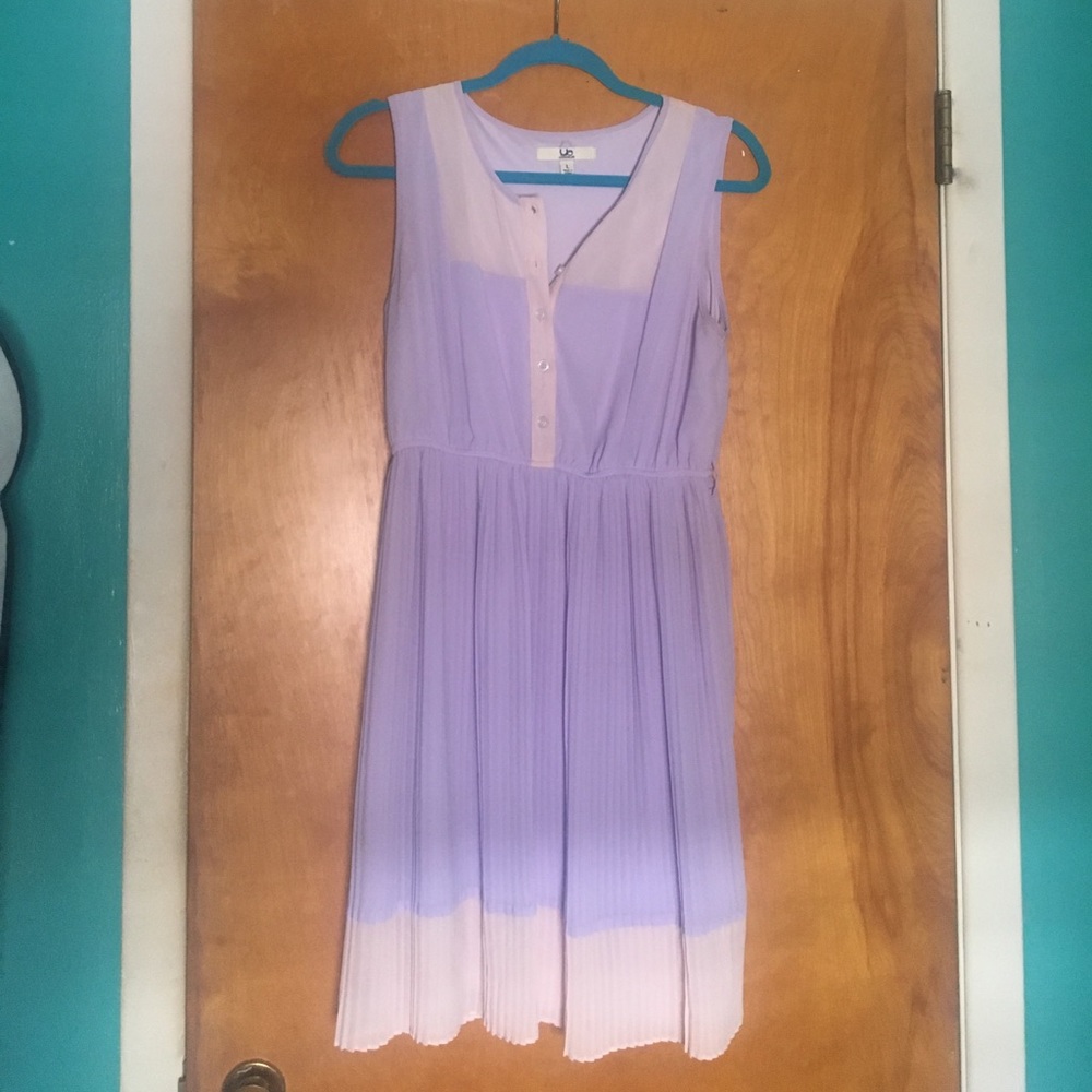 Adorable pleated button up dress