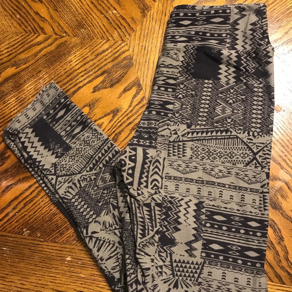Lularoe tween leggings!