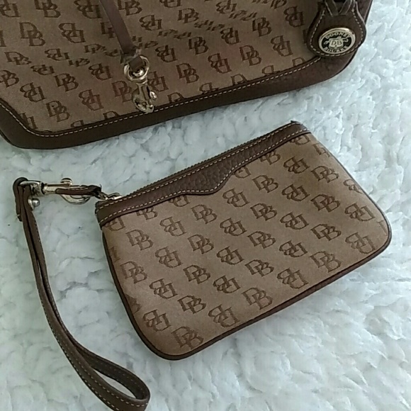 Dooney & Bourke purse & change purse - Picture 4 of 5