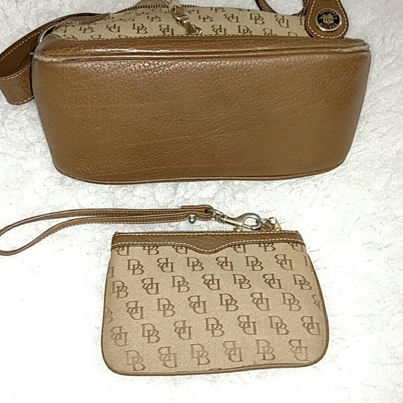 Dooney & Bourke purse & change purse - Picture 5 of 5