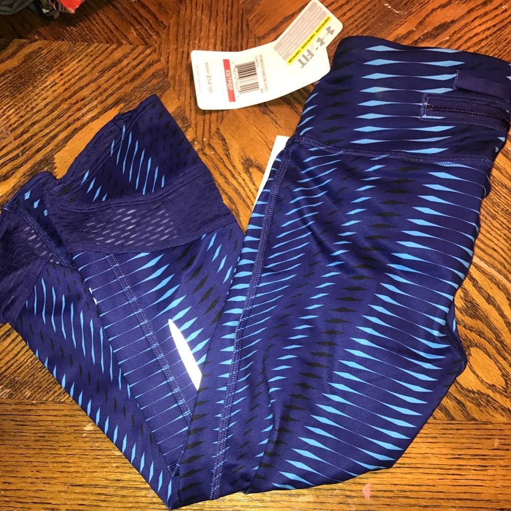 UA compression leggings